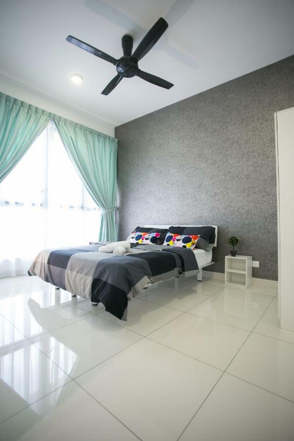 Econest Apartment By The One - Educity Nusajaya Nusajaya  Buitenkant foto