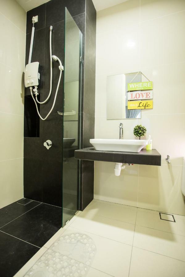 Econest Apartment By The One - Educity Nusajaya Nusajaya  Buitenkant foto